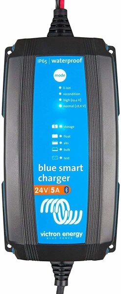 Blue Smart IP65 Charger 24/5(1) 230V CE